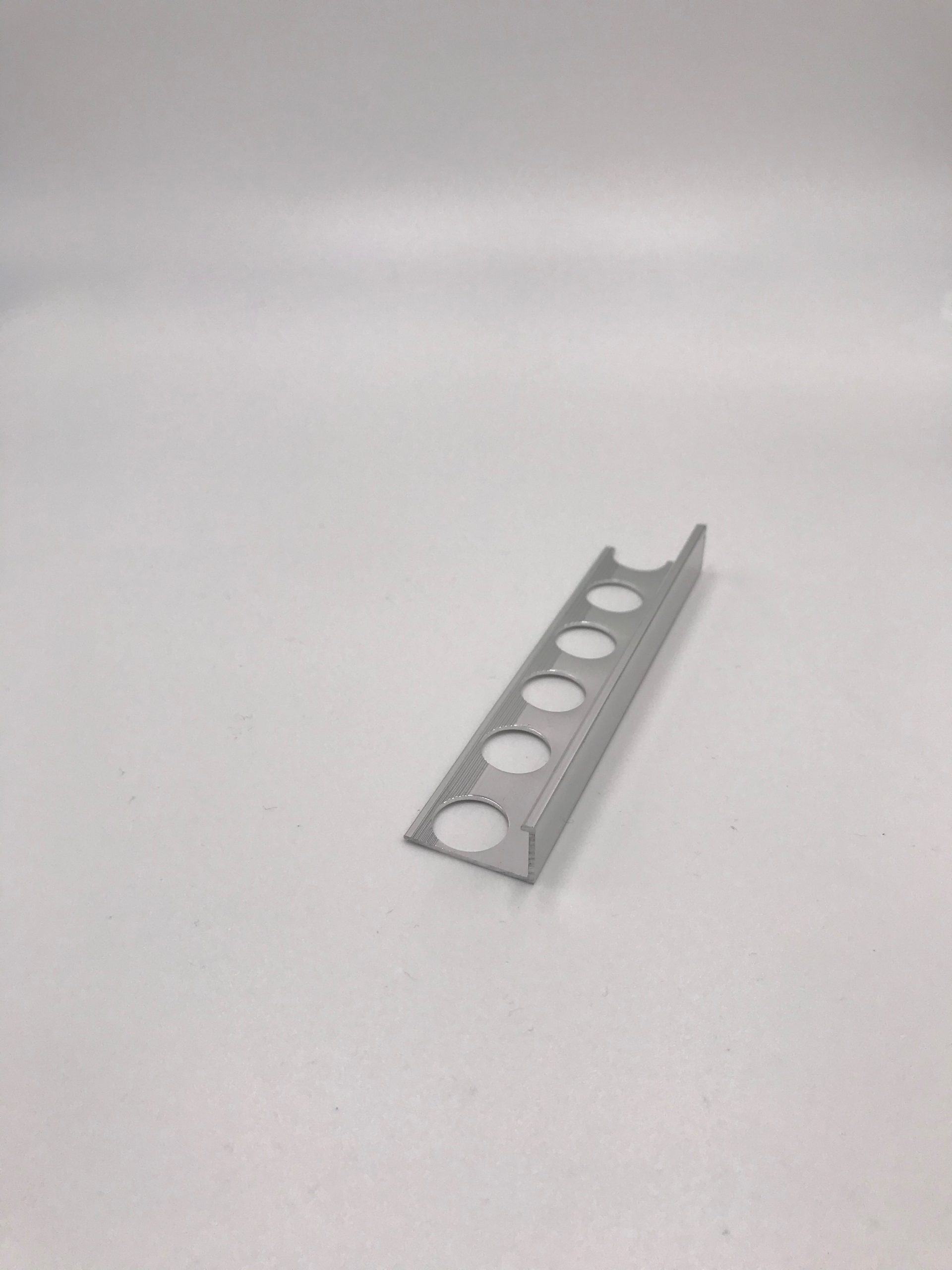 00983 - REMATE SEPARADOR ALUMINIO - PLATA BRILLO - 10 mm