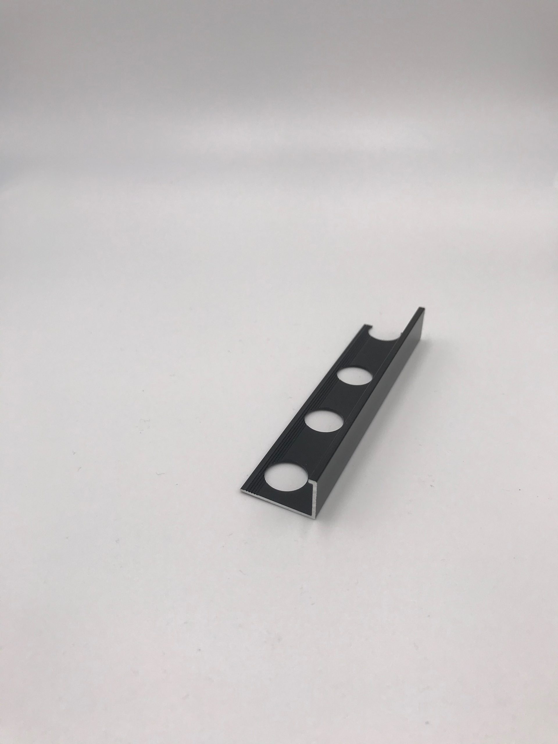 01182 - REMATE SEPARADOR ALUMINIO - NEGRO MATE - 12 mm