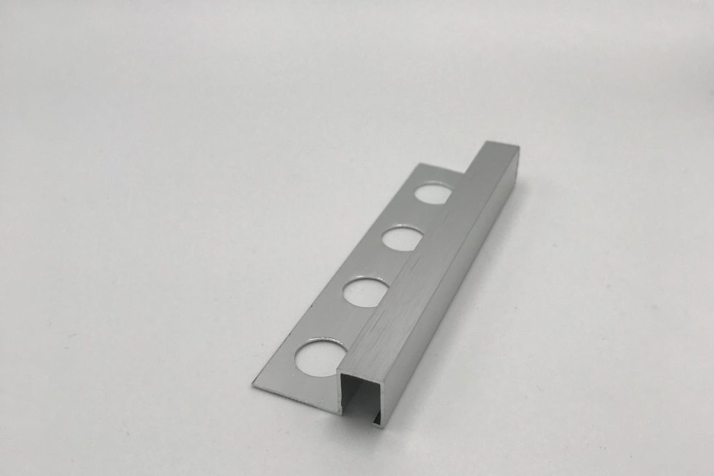 00668 LISTELO ALUMINIO - PLATA CEPILLADO - 10x12 mm