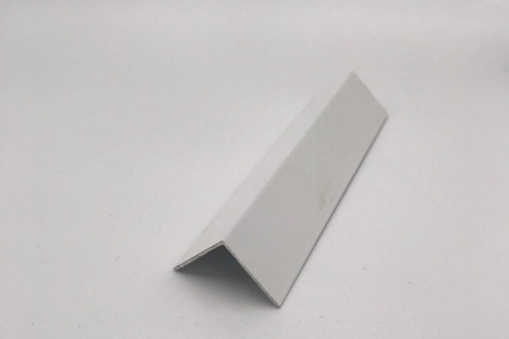 01239 - ÁNGULO ALUMINIO - BLANCO - 25 x 25 mm