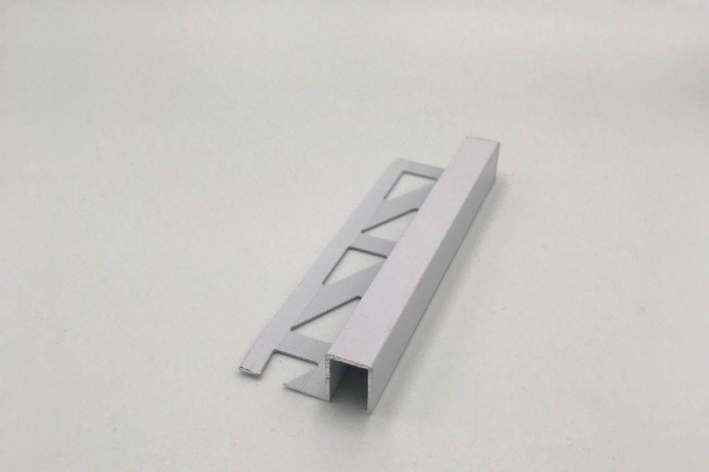 01577 LISTELO ALUMINIO - BLANCO - 10x12 mm
